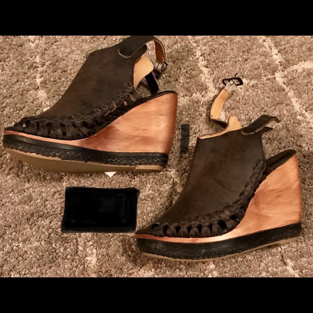 Boutique wedges size 7
